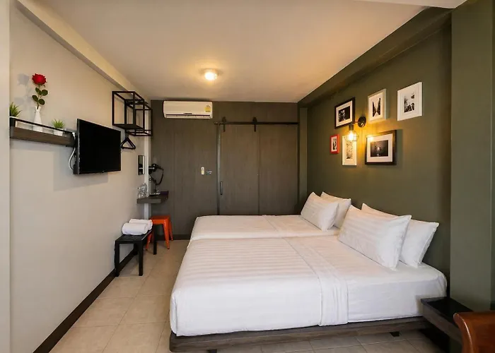 Bb House Rambuttri2 บีบี เฮ้าส์ รามบุตรี2 3*